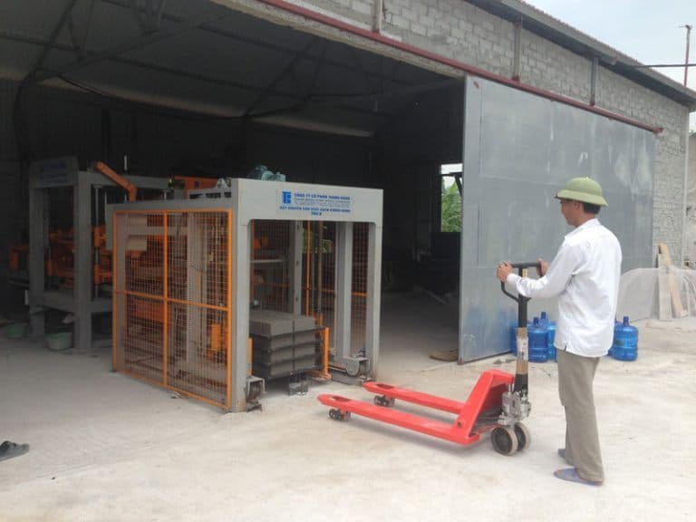 Dự án Lắp đặt Hệ thống Máy ép Gạch Thủy lực Thanh Bằng - Thái Bình